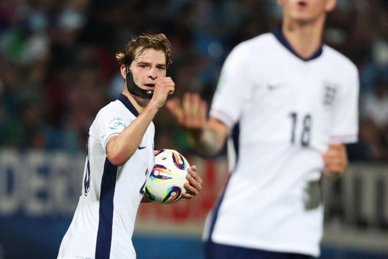 Alex Scott playing for England U21 at the European U21 Championships