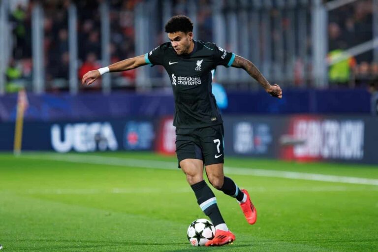 Bayern Munich complete signing of Luis Díaz