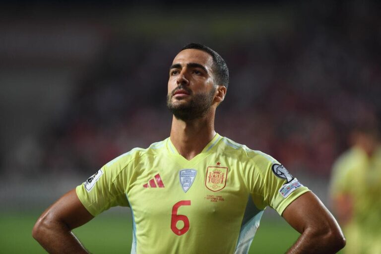 Six of the best of Spain as European champions crush Turkey