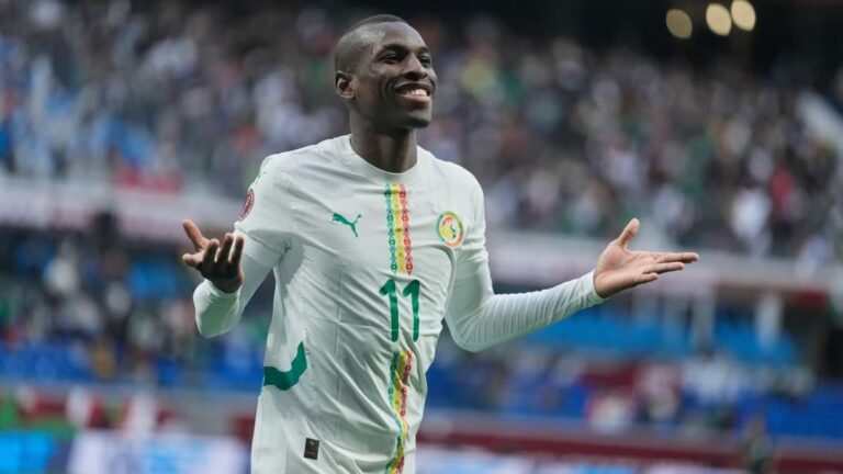 Report, score and goals like Jackson in the stars