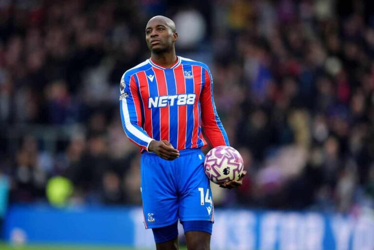No knee surgery for Crystal Palace striker