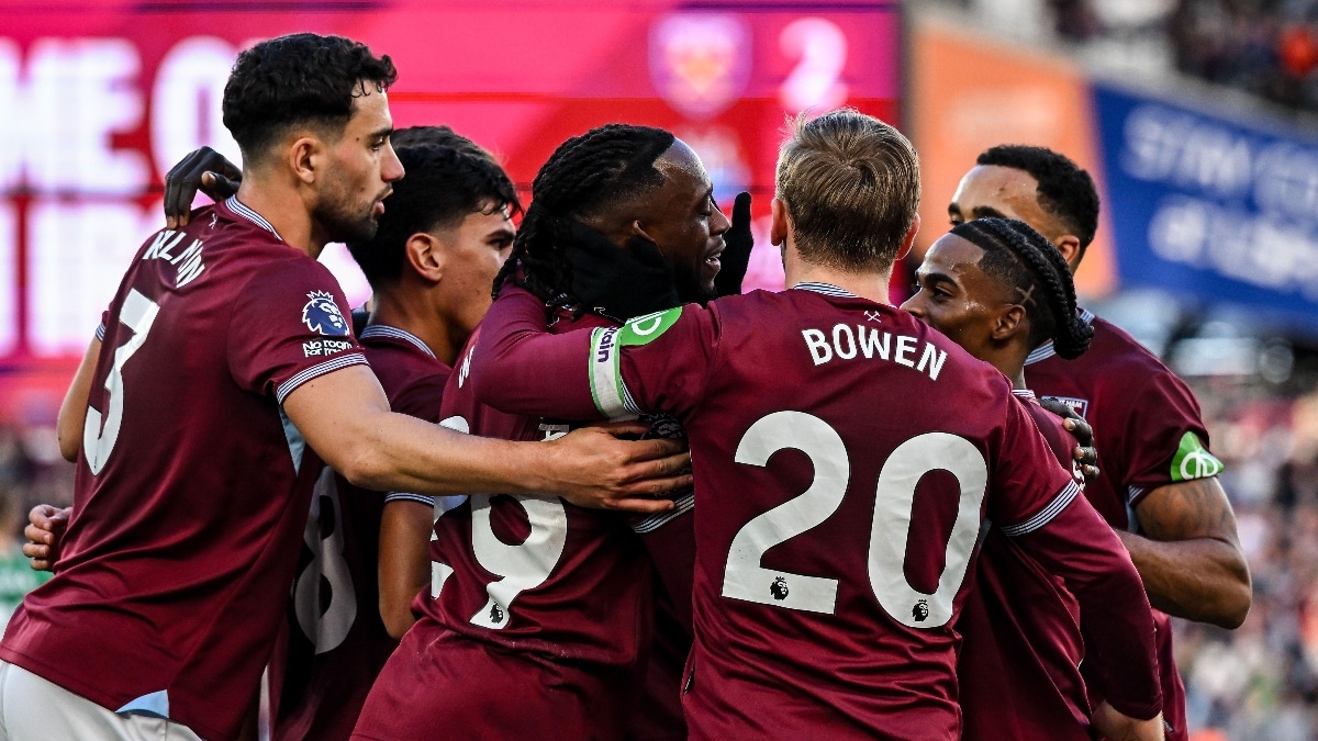 Line-ups confirmed for huge Premier League clash