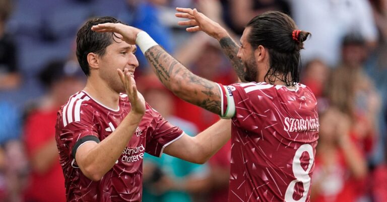 Liverpool beat Sunderland in Iraola's first game, Spurs won against Auckland and Leeds lost at Wrexham